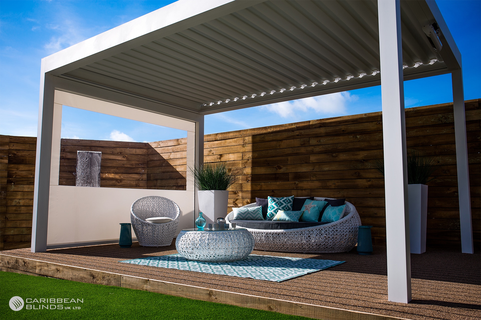 outdoor living space with motorised blinds