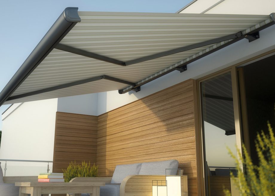 Outdoor Blinds & Garden Awnings Buyers Guide